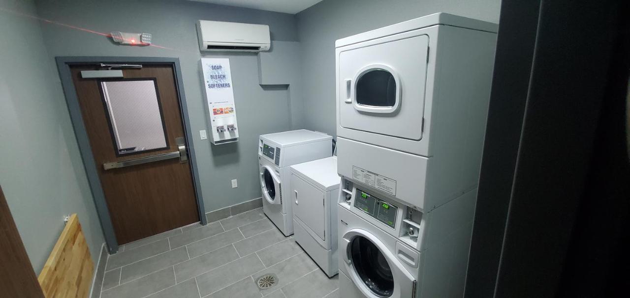 La Quinta Inn & Suites By Wyndham Fort Stockton Northeast 外观 照片